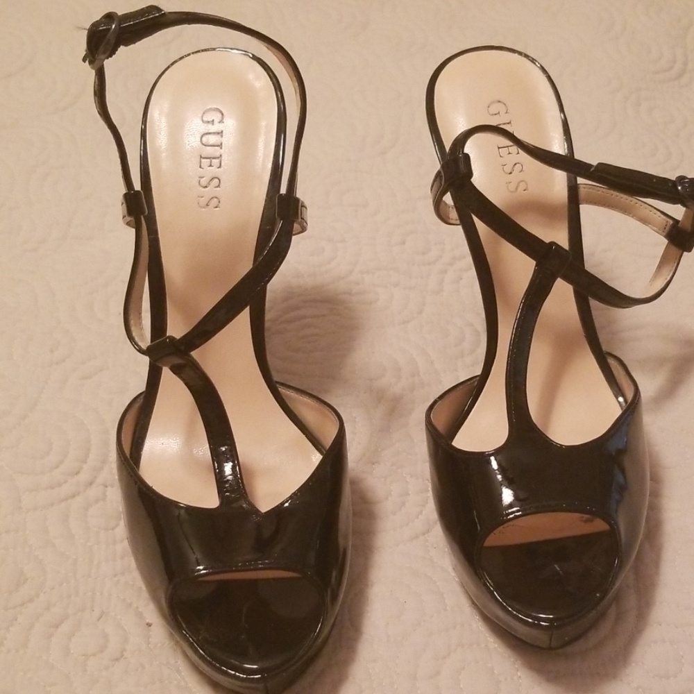 Patent leather black heels - Picture 2 of 8
